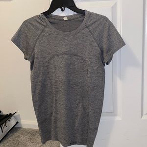Grey swiftly tech 2.0 short sleeve Lululemon top